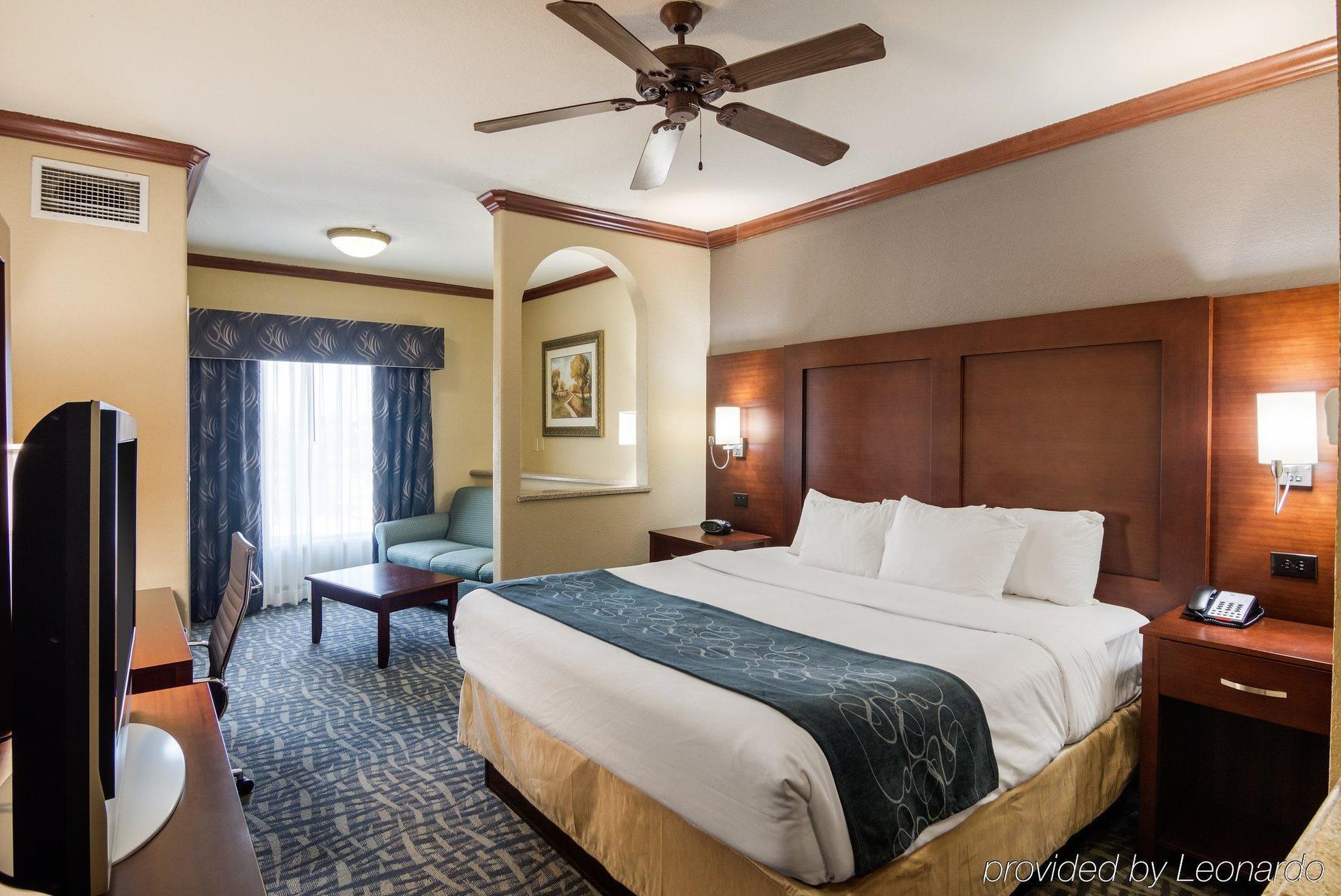 Comfort Suites Gainesville Bagian luar foto